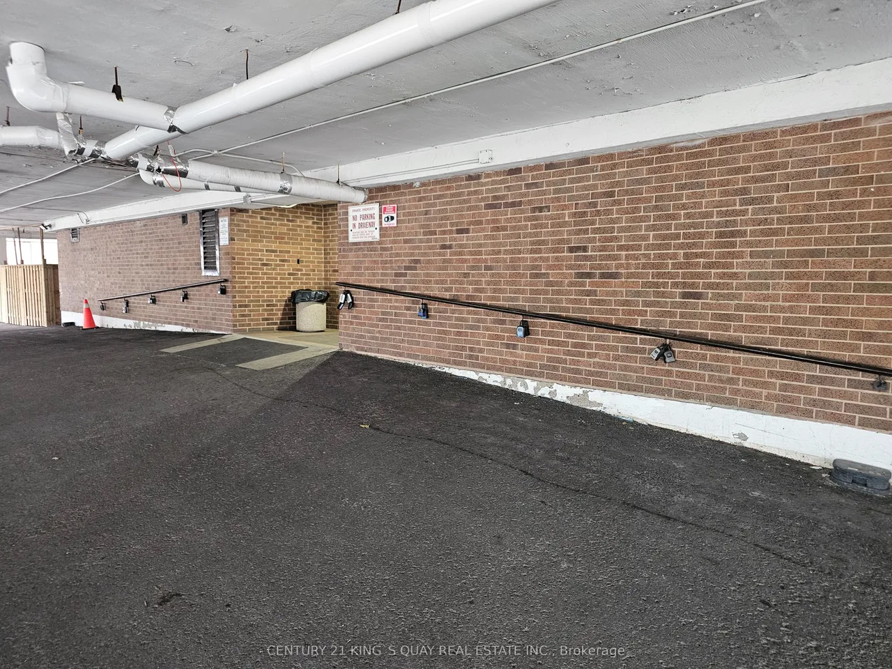15 Torrance Road — photo 24