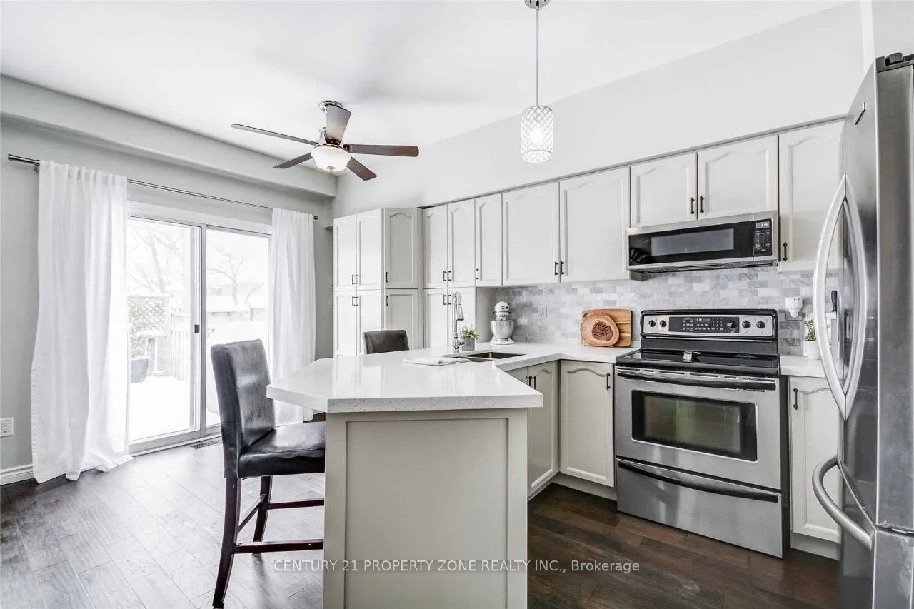 130 Waller Street — photo 3
