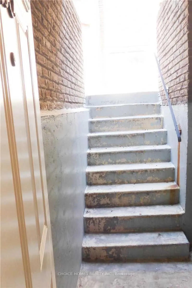 23-91 Muir Drive — photo 25