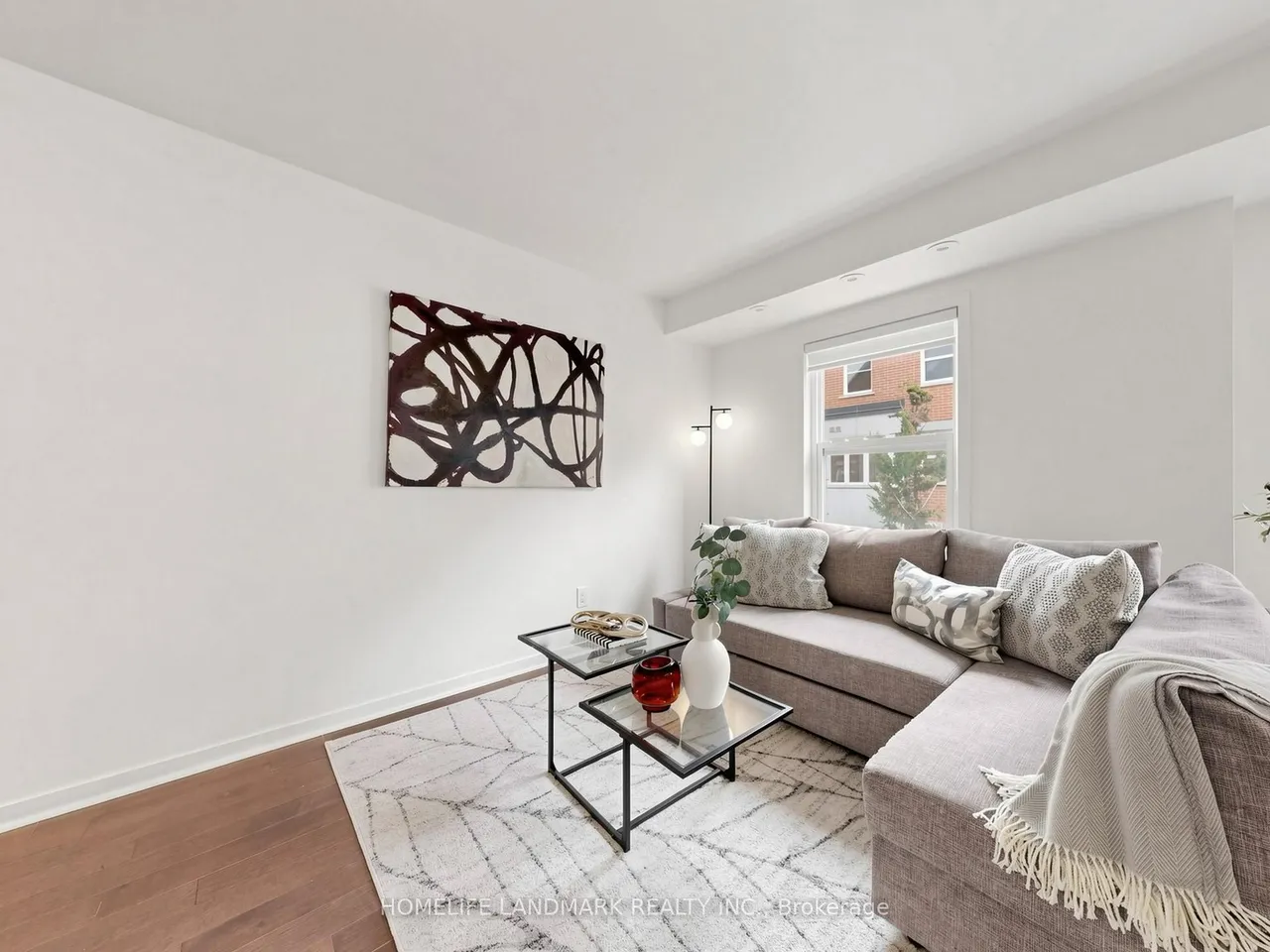 29 Frances Loring Lane — photo 3