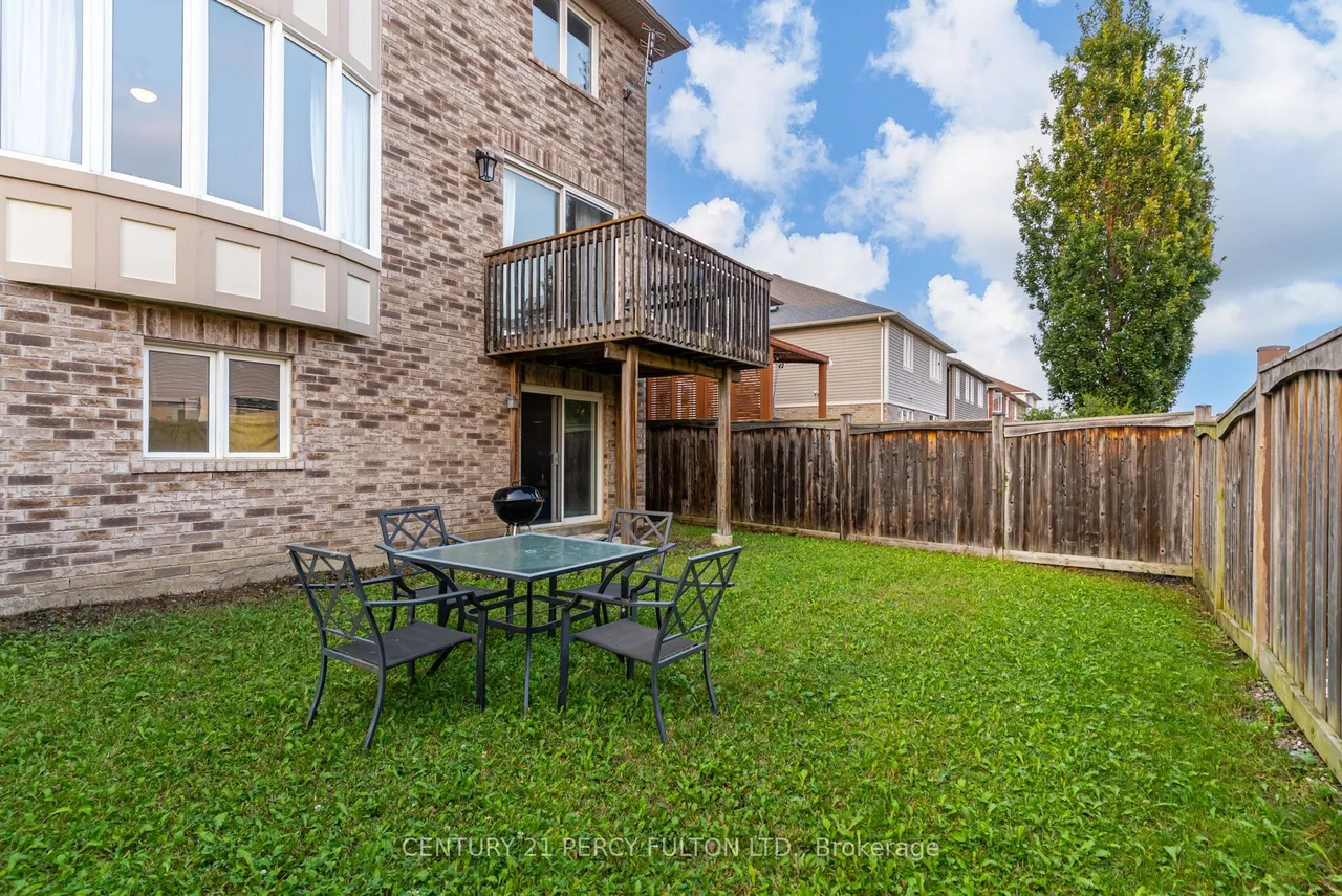 1825 Parkhurst Crescent — photo 46