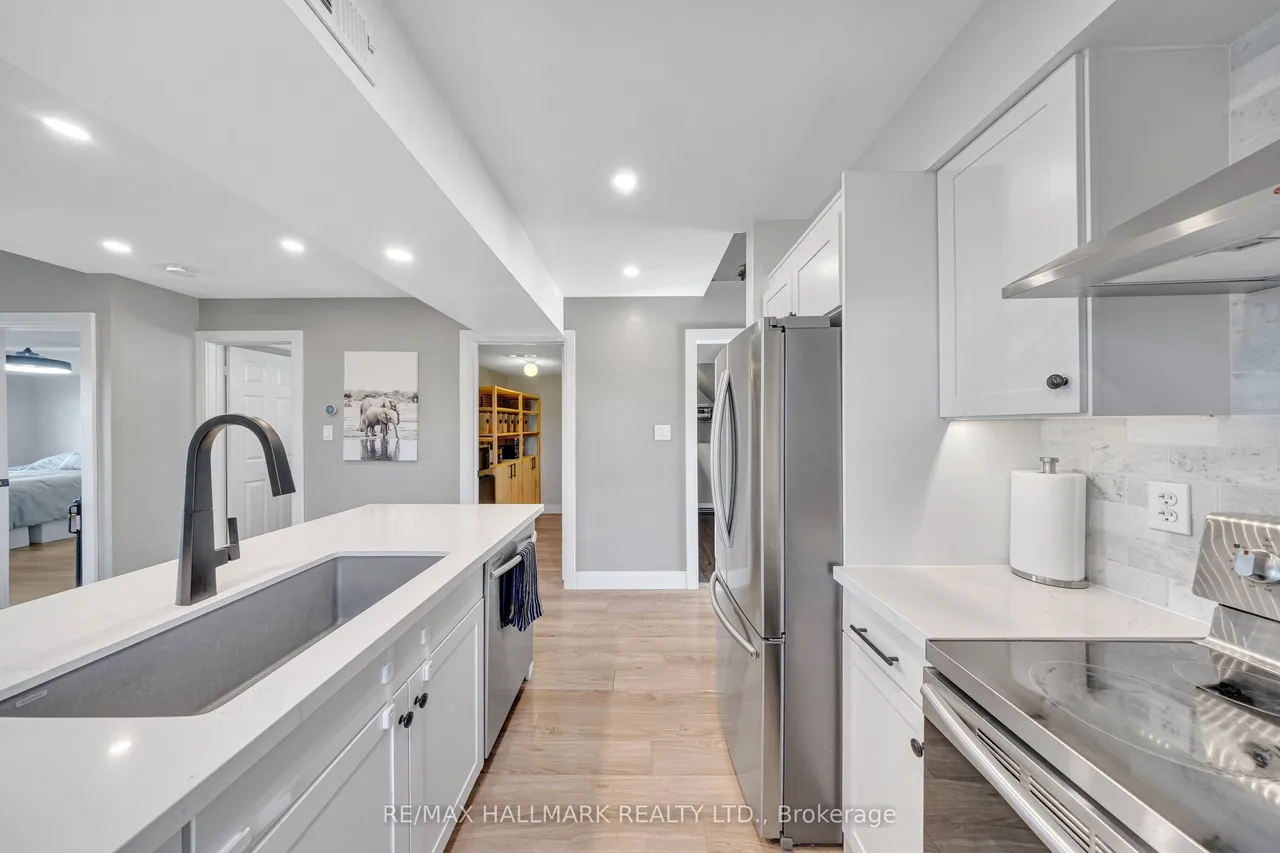 106 Petra Way, Unit 3 — photo 3