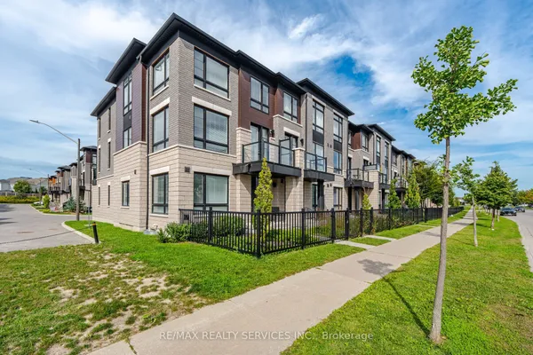 274 Carnwith Drive E — photo 2