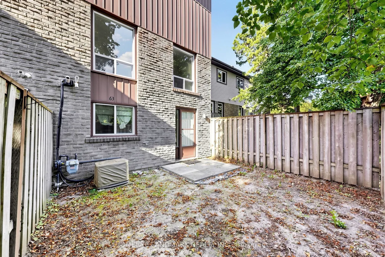 1131 Sandhurst Circle, Unit 63 — photo 44