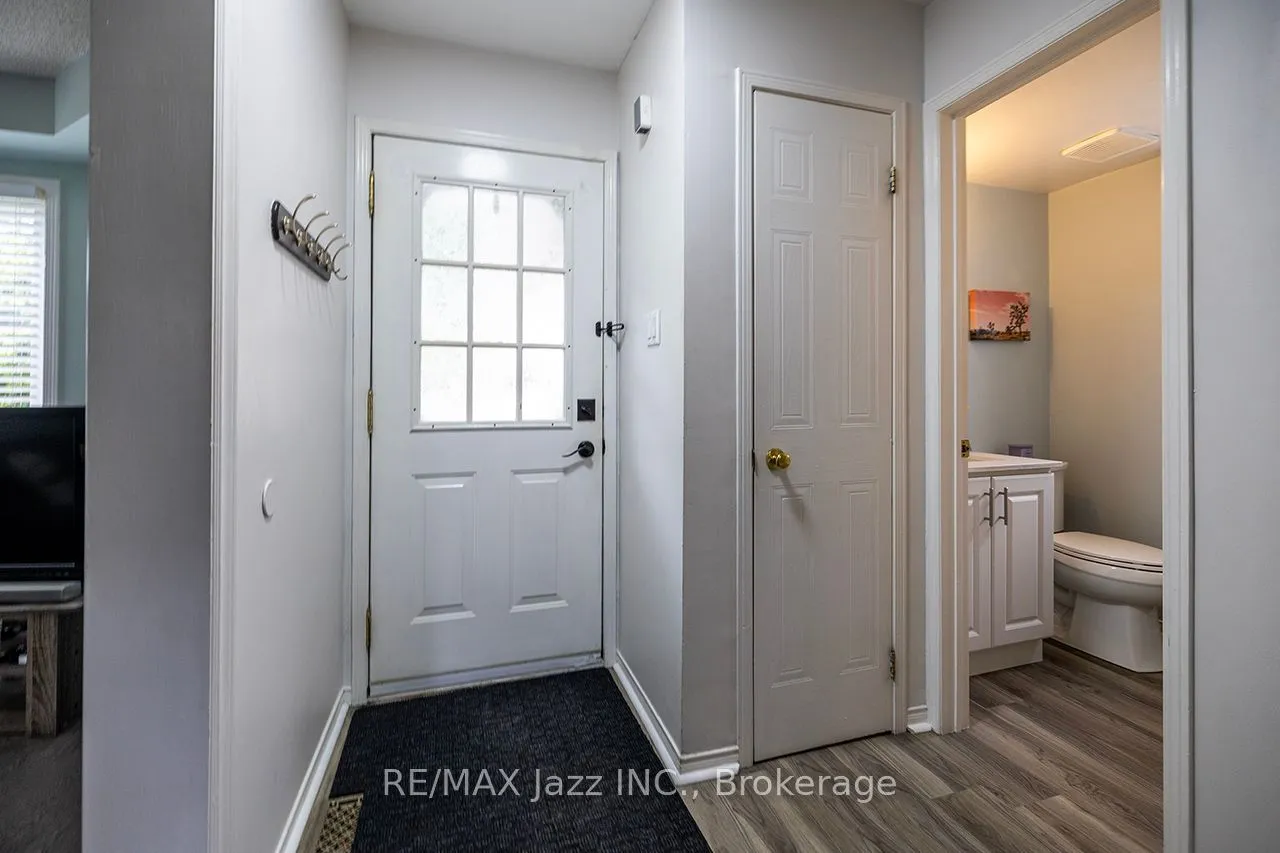 23 Meredith Court — photo 3