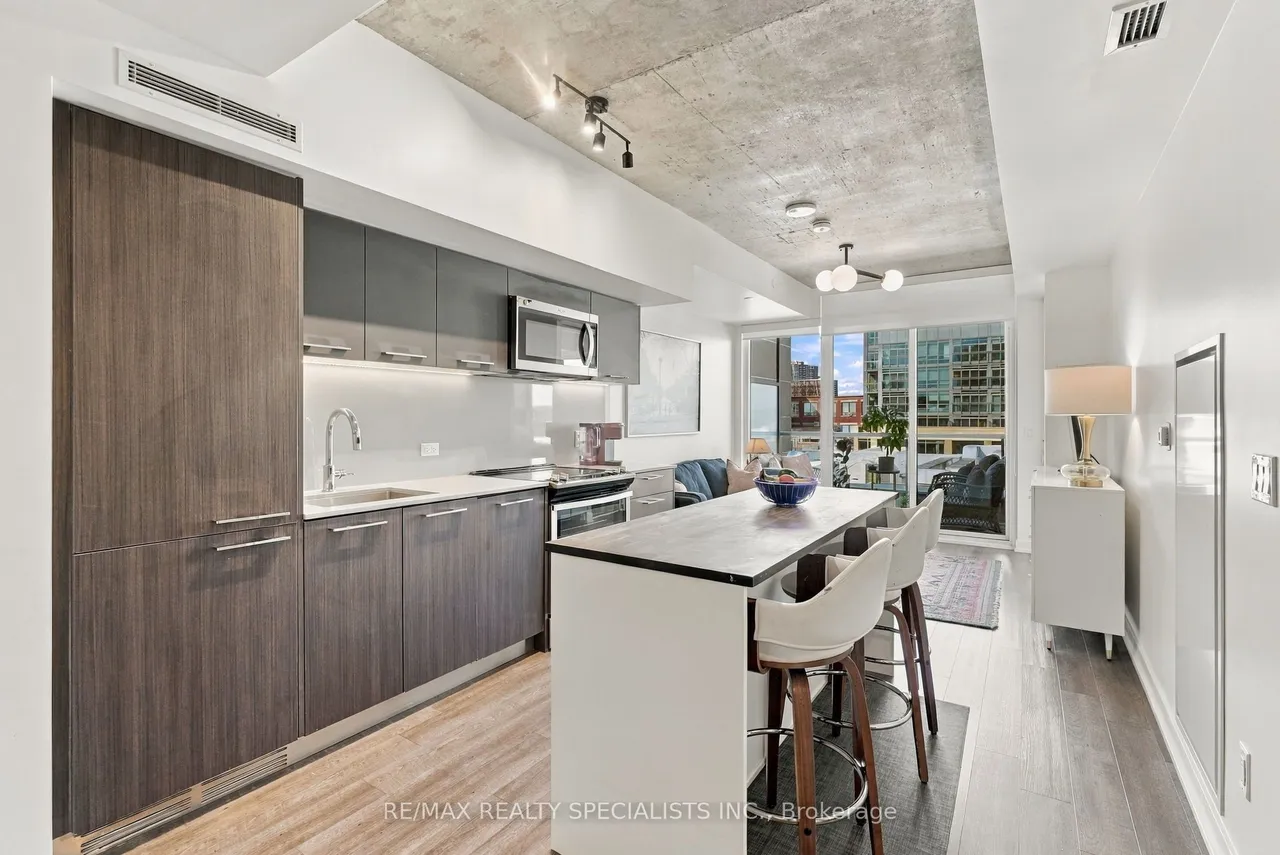 30 Baseball Place — photo 2