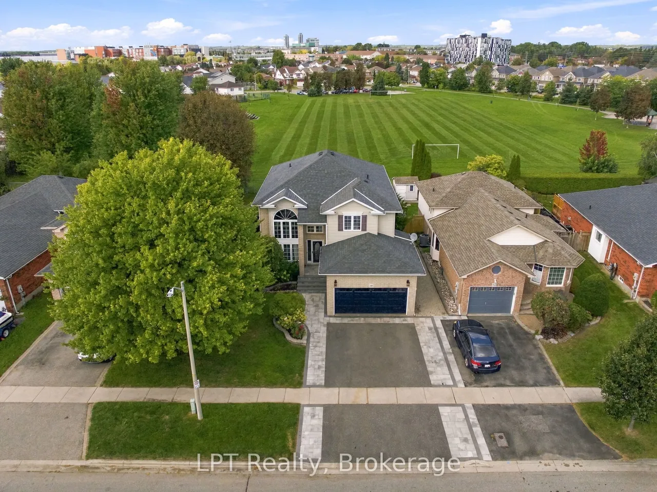 152 Sheridan Street — photo 44