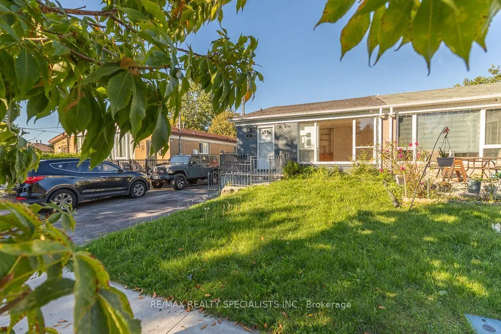 17 Huddleston Court — photo 3