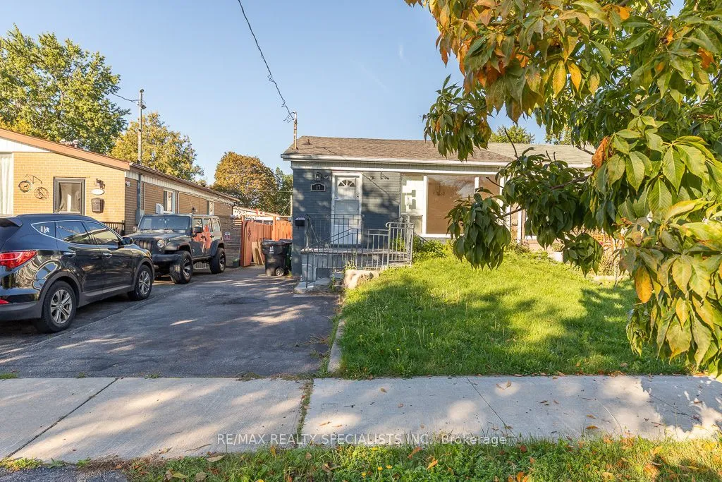 17 Huddleston Court — photo 2
