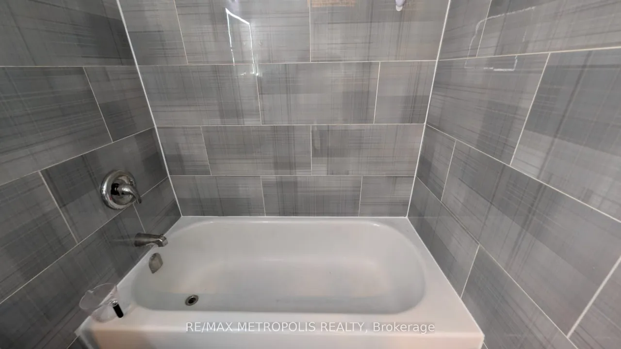 5 Massey Square, Unit 607 — photo 18