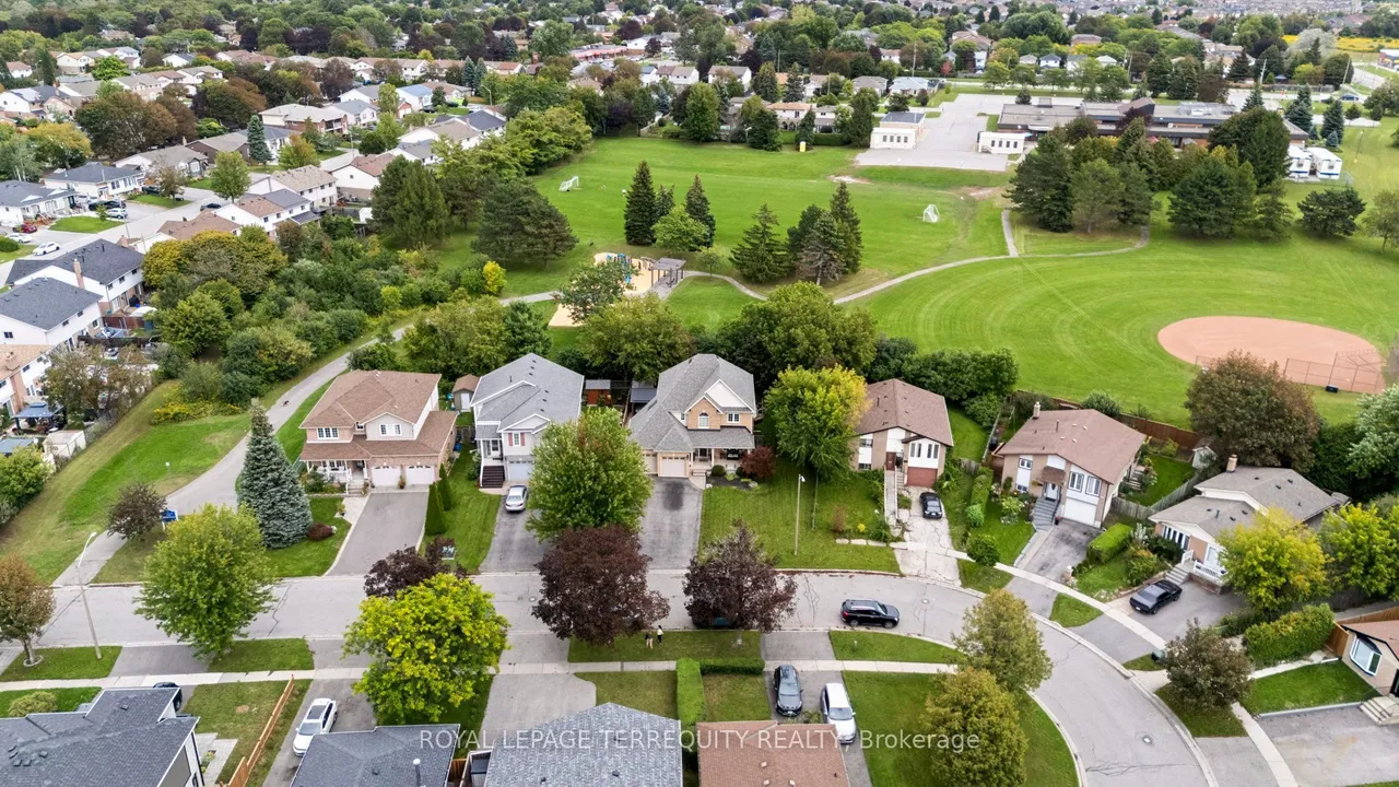 611 Capilano Crescent — photo 50