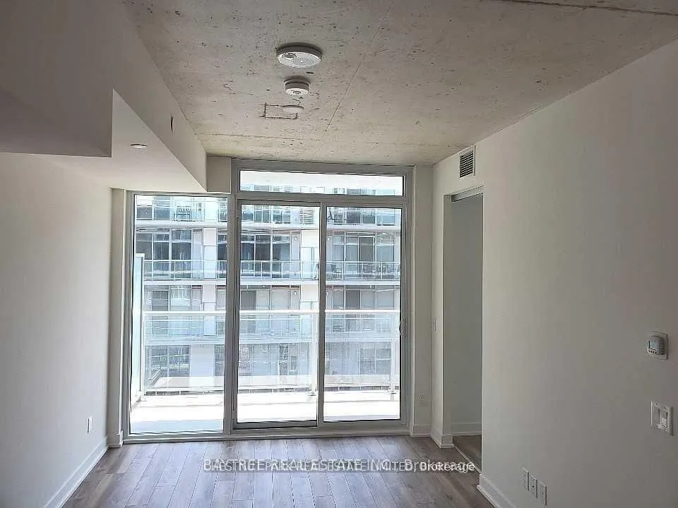 30 Baseball Place — photo 3