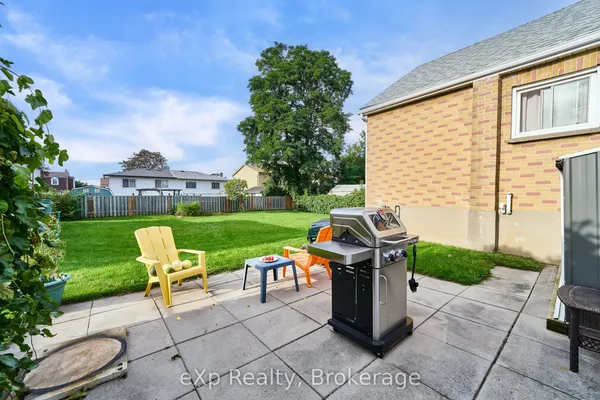 638 Laval Court — photo 2