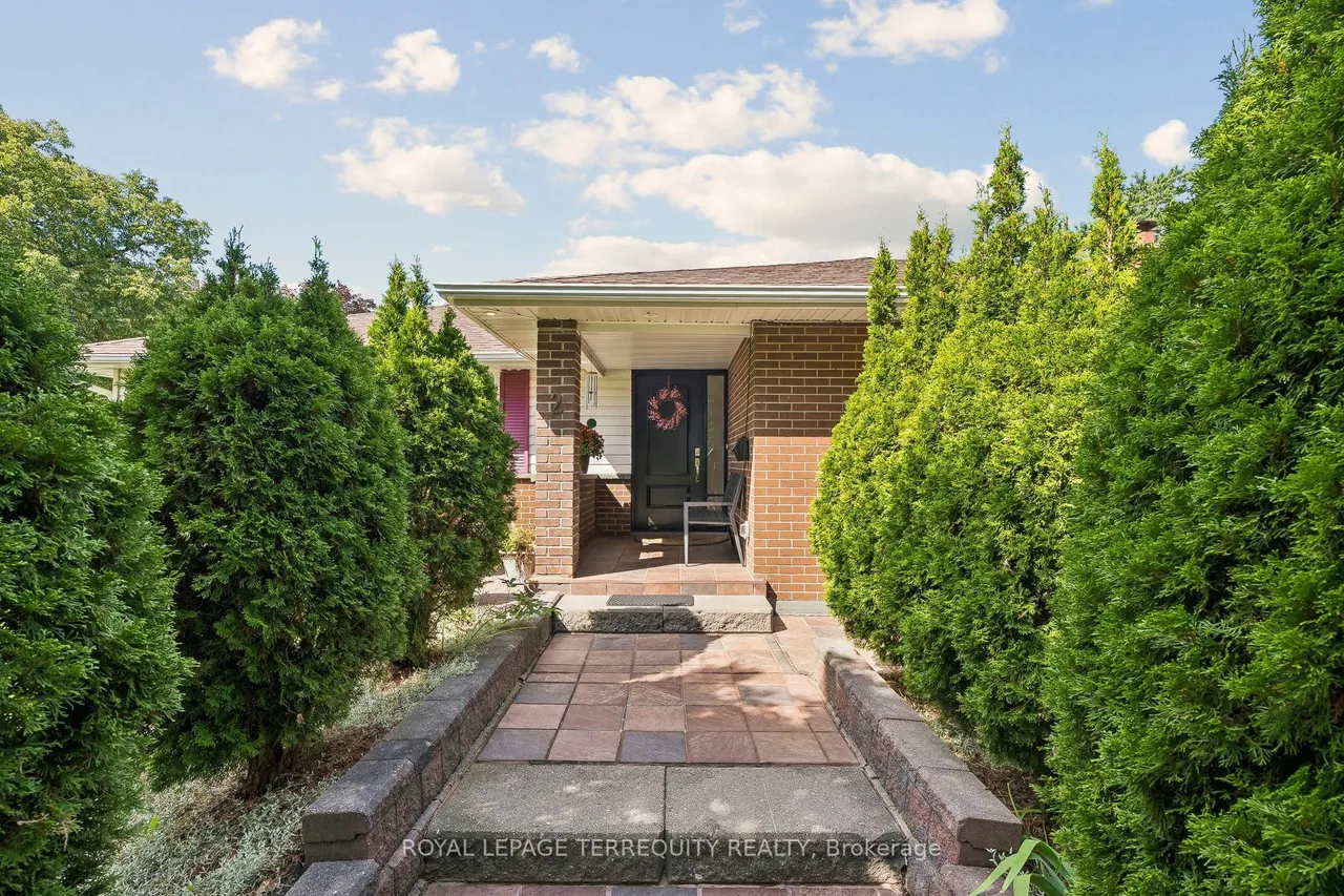 2 Richbourne Court — photo 2