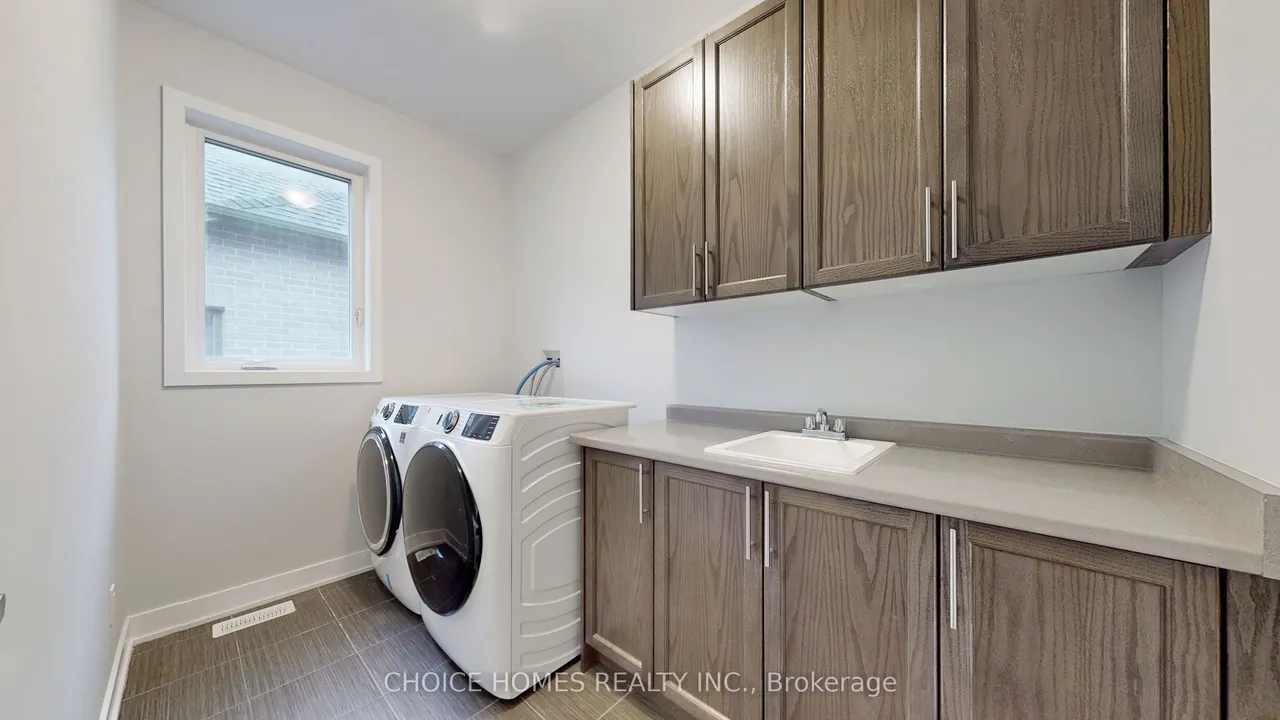 1042 Thompson Drive — photo 40