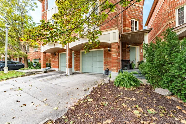 11 Guildpark Pathway — photo 2
