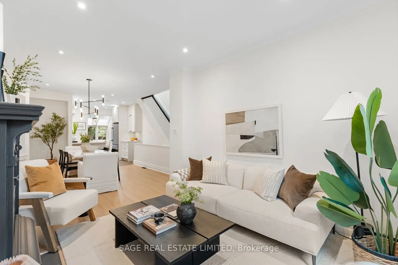 11 Bertmount Avenue — photo 6