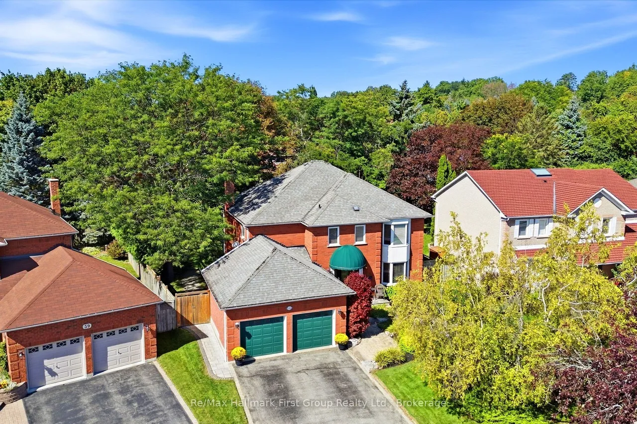 41 Bancroft Crescent — photo 3