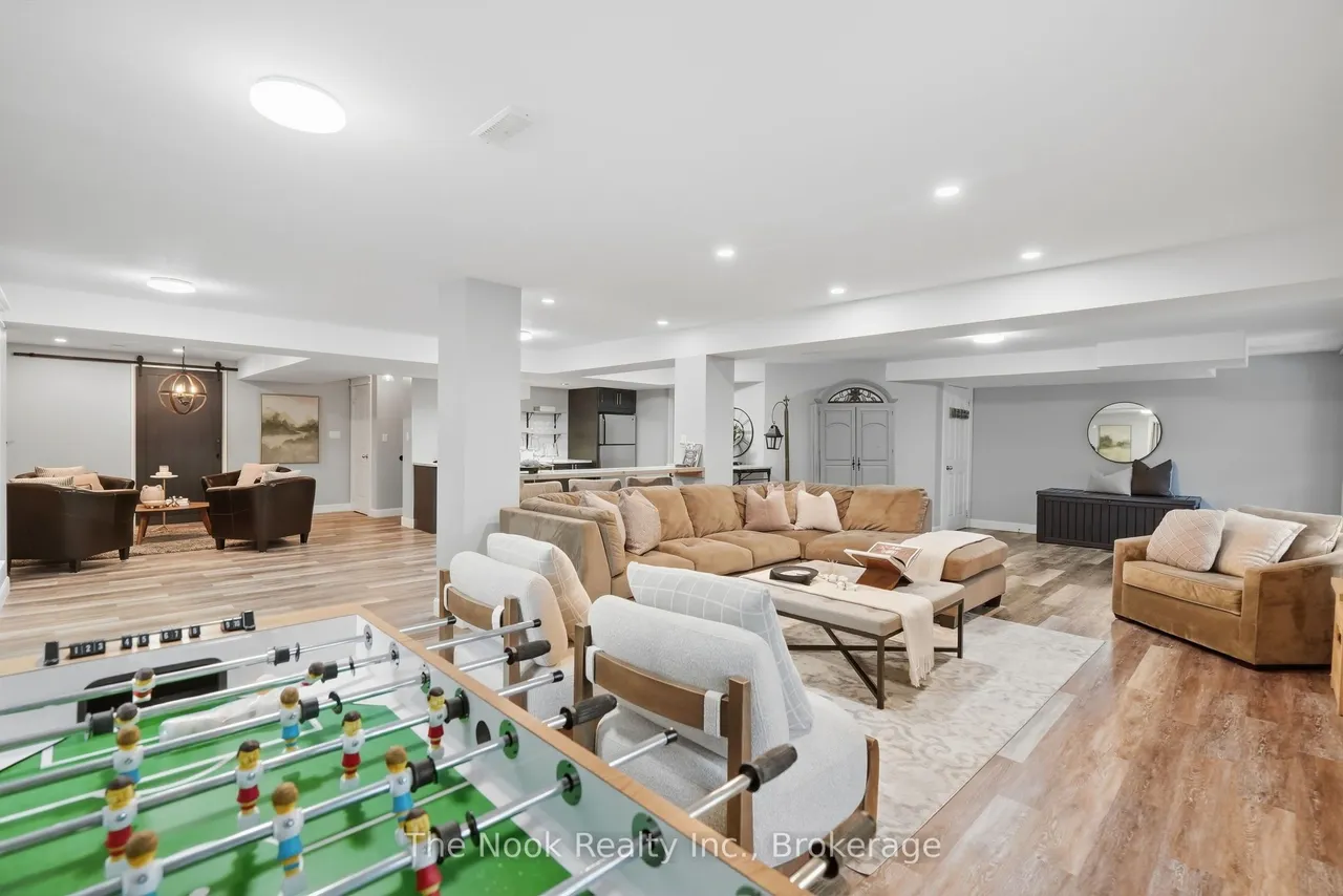 154 Ted Miller Crescent — photo 3