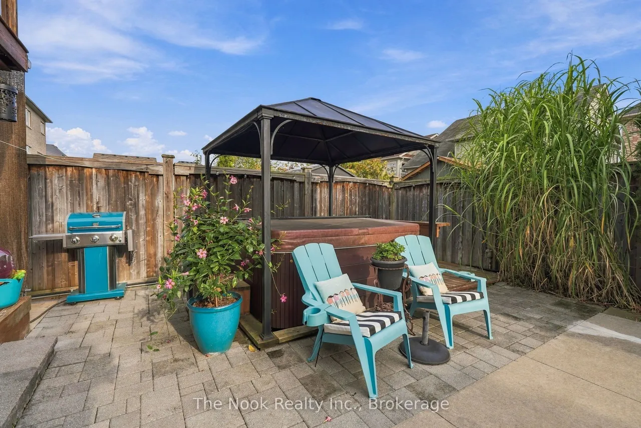 154 Ted Miller Crescent — photo 50