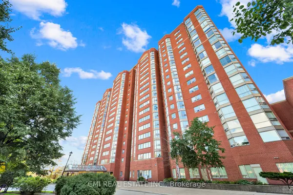 2466 Eglinton Avenue E — photo 2