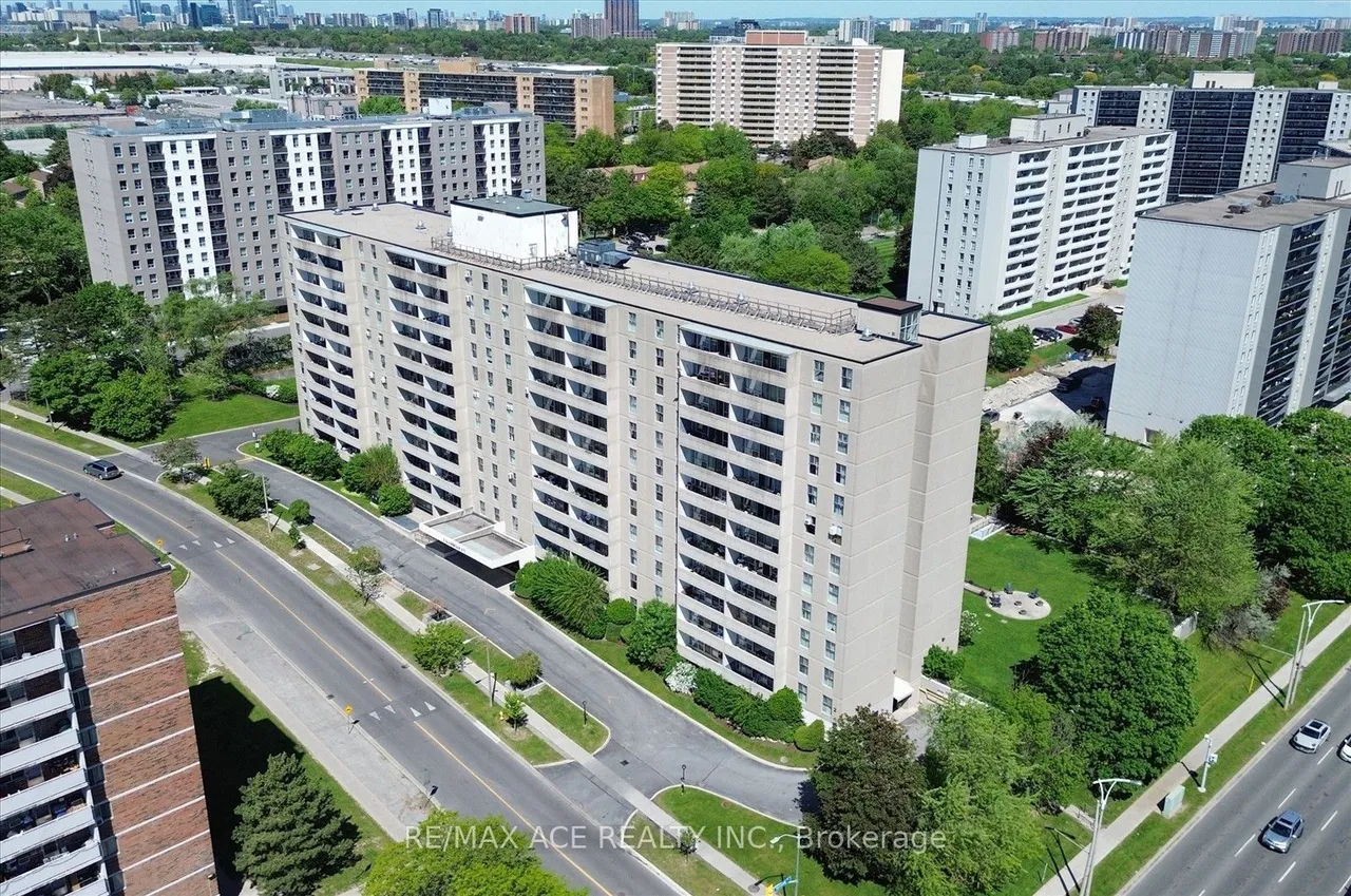 2 Glamorgan Avenue, Unit 803 — photo 2