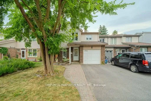 1764 Listowell Crescent — photo 2