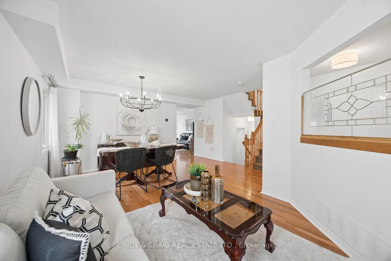 25 Mallory Street — photo 3