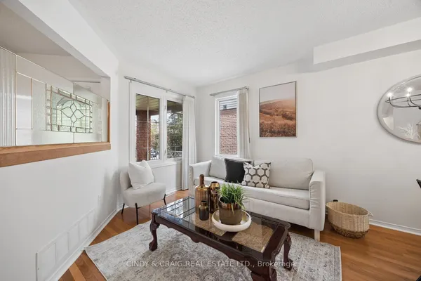 25 Mallory Street — photo 2