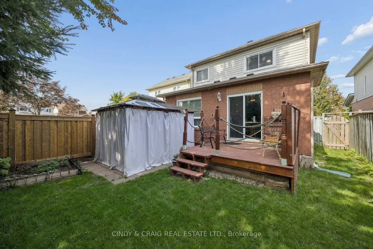25 Mallory Street — photo 18