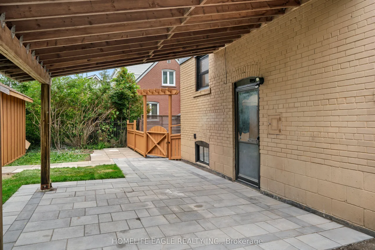 82 Scarborough Heights Boulevard — photo 24