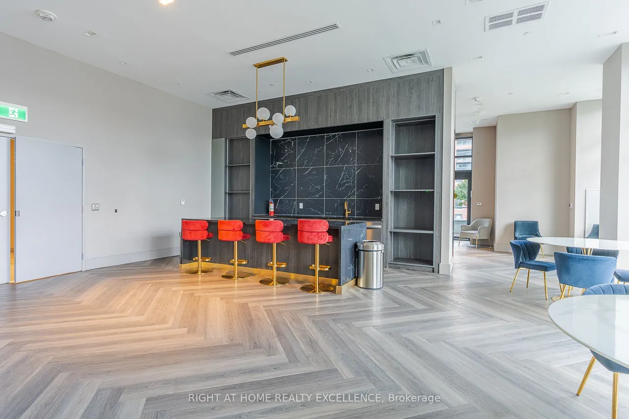 3220 Sheppard Avenue E — photo 33