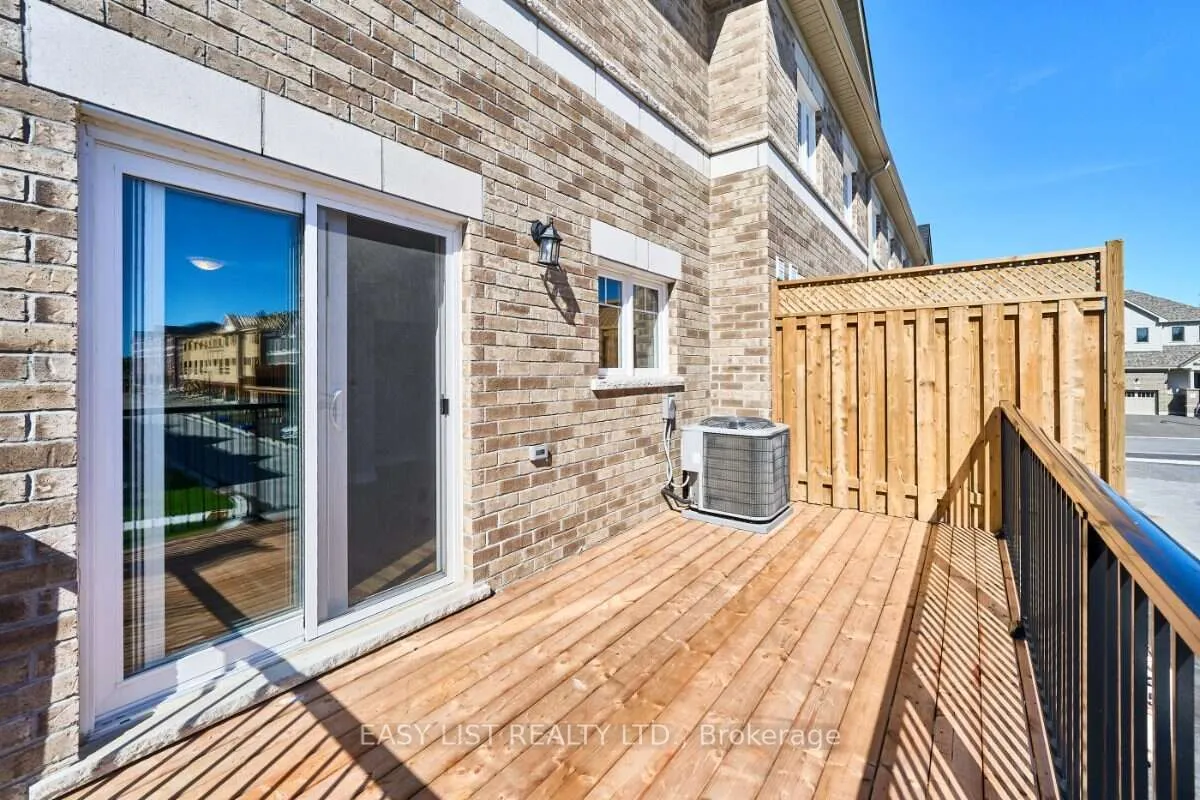 23 Addyman Crescent — photo 49