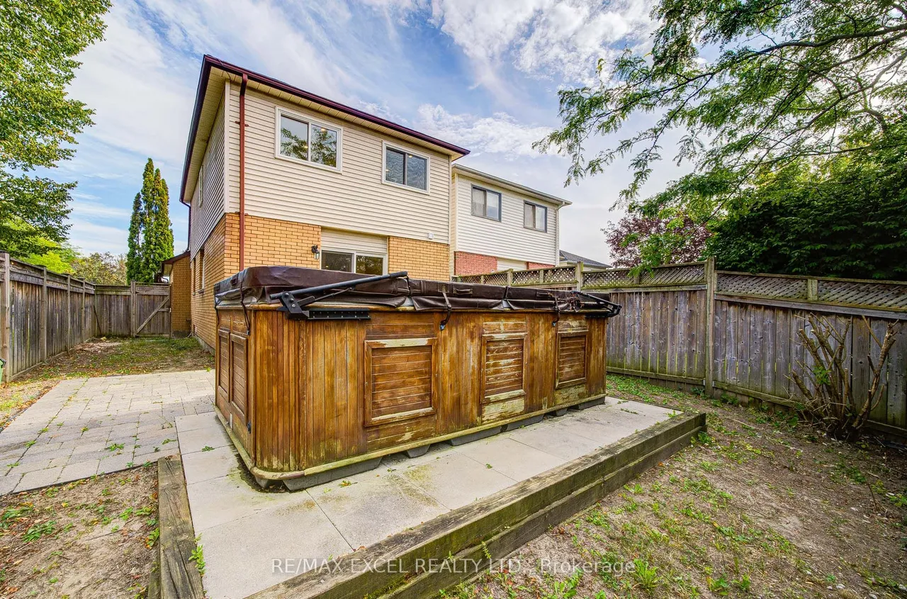1171 Attersley Drive — photo 41