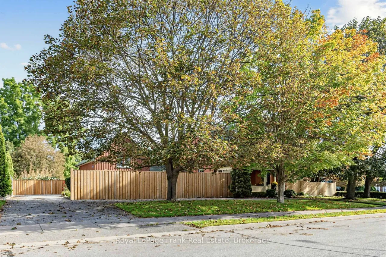 86 Wellington Street — photo 35