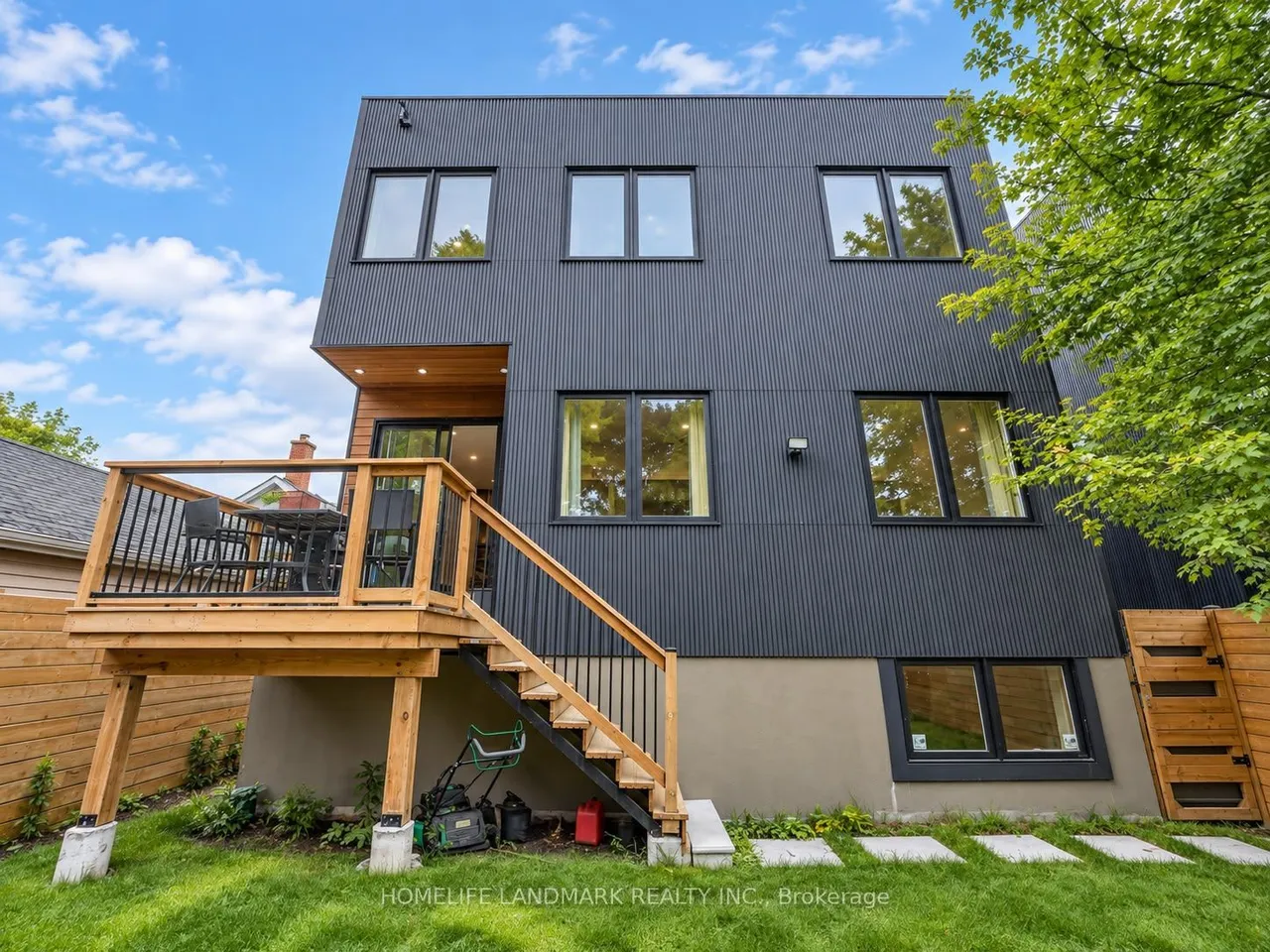 491 Drew Street — photo 43