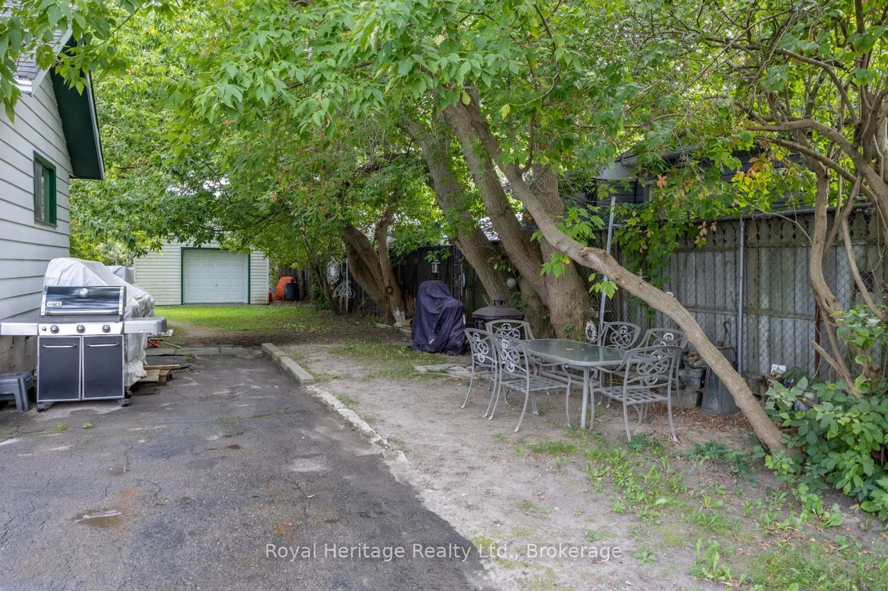 207 Valencia Road — photo 43