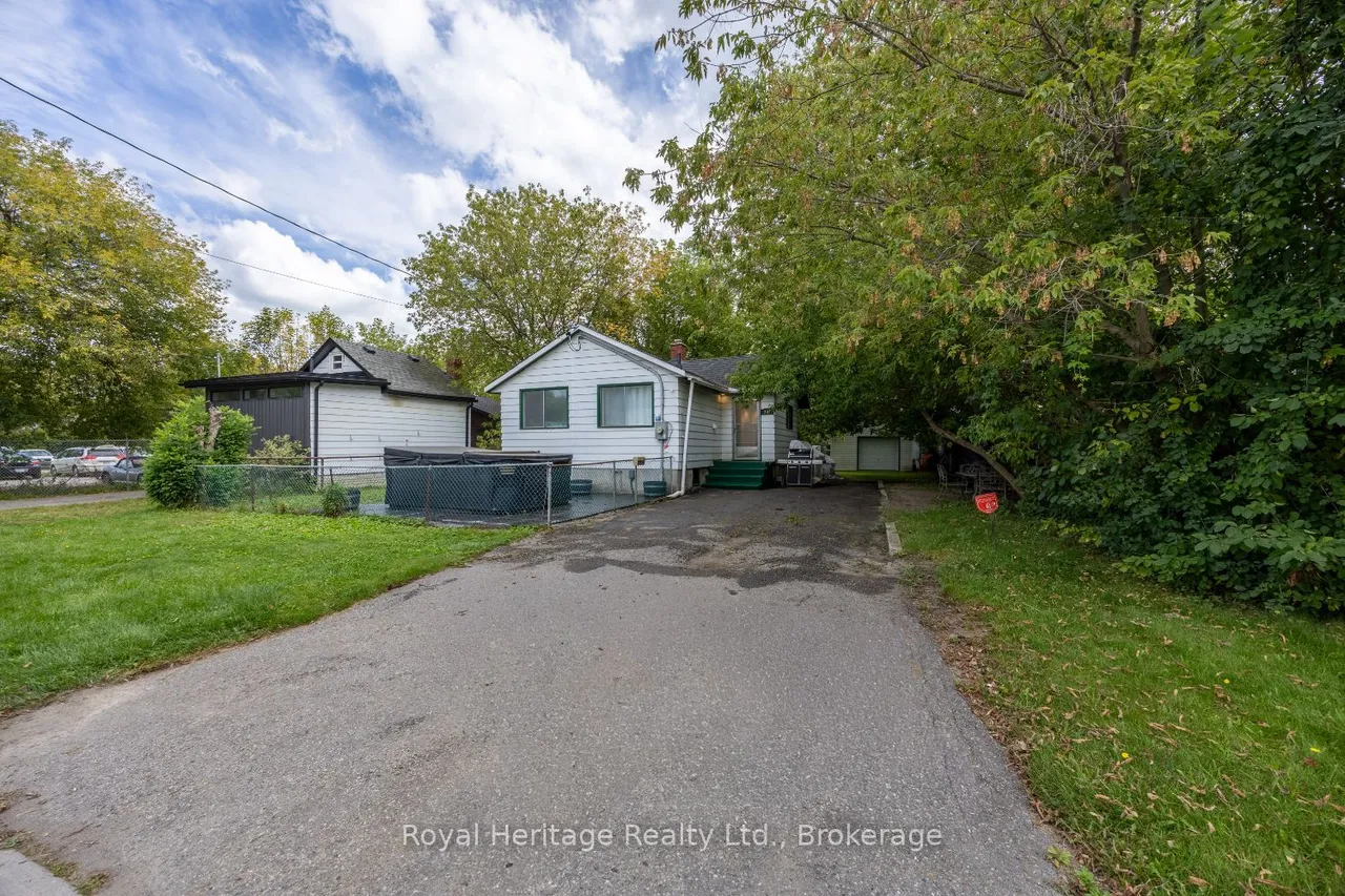 207 Valencia Road — photo 2