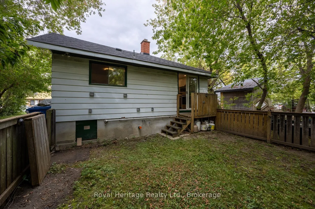 207 Valencia Road — photo 43