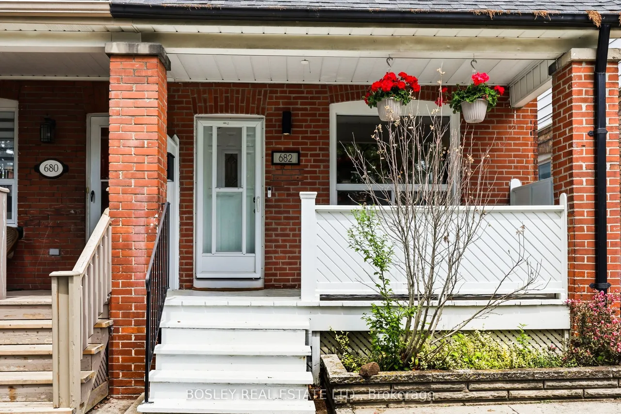 682 Milverton Boulevard — photo 46