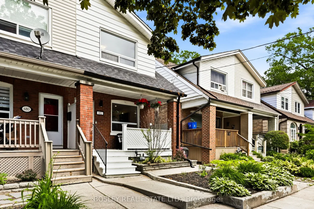 682 Milverton Boulevard — photo 47