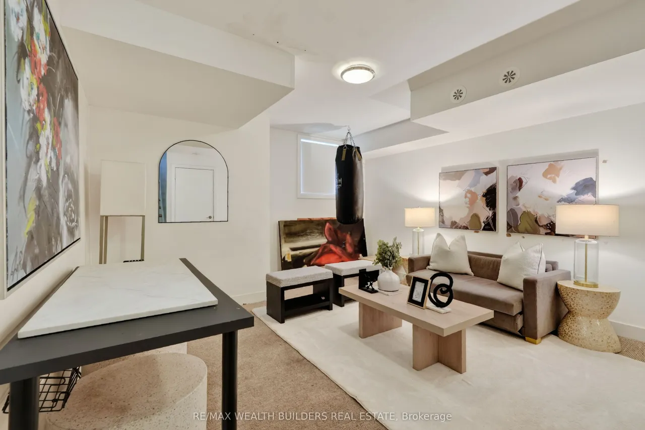 837 Broadview Avenue, Unit TH-07 — photo 35