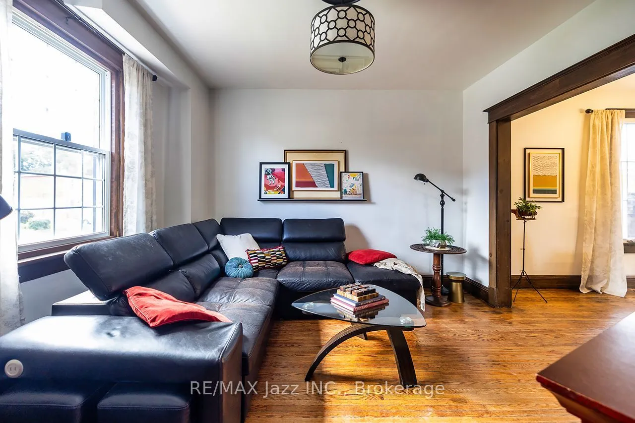180 Olive Avenue — photo 3