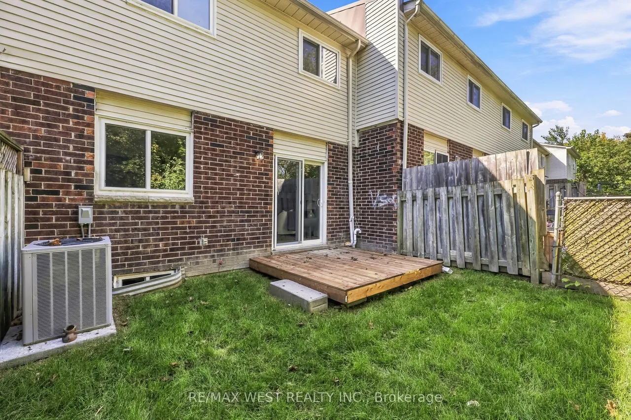 721 Cricklewood Drive, Unit 3 — photo 33