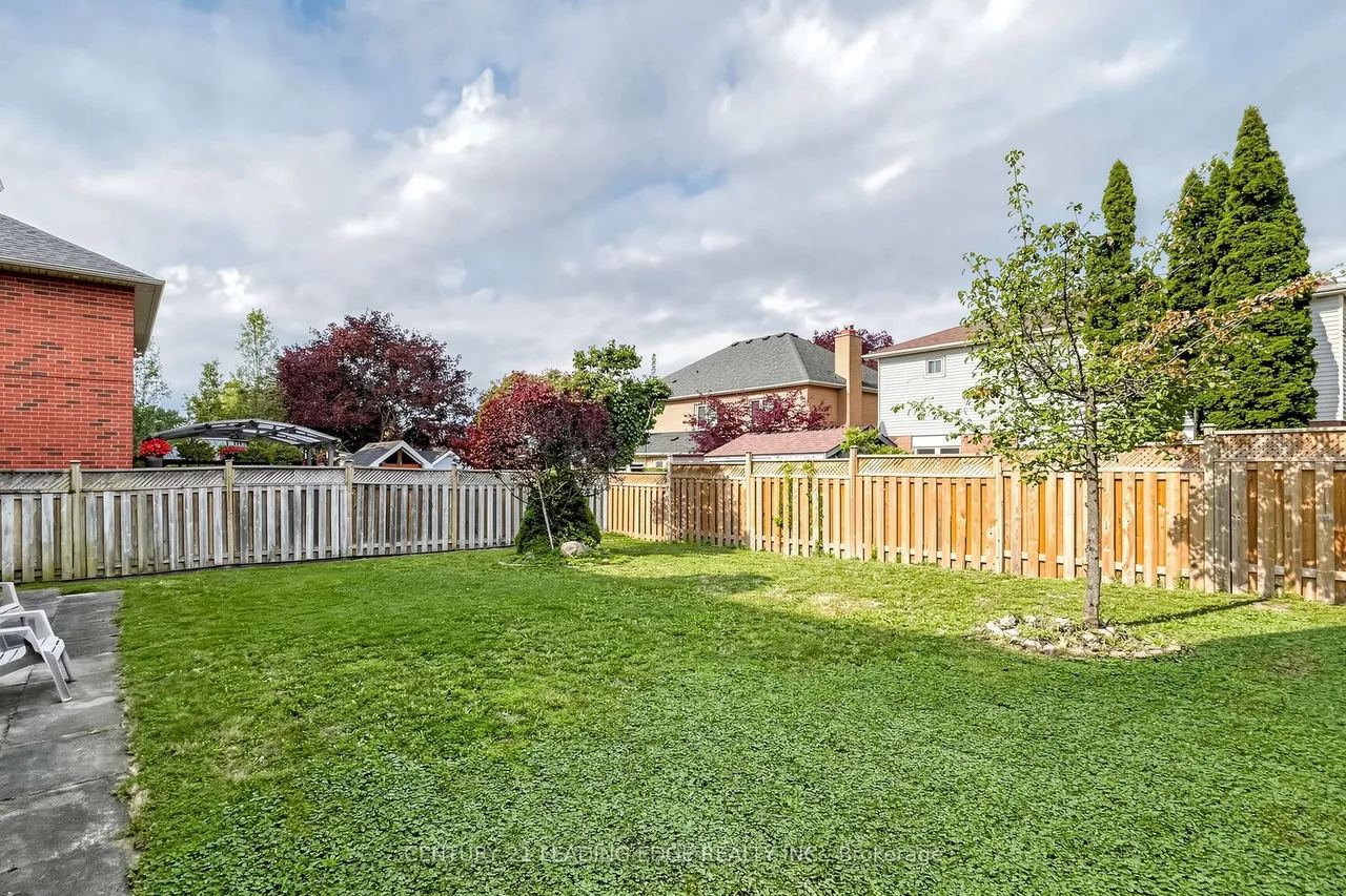 92 Erickson Drive — photo 37
