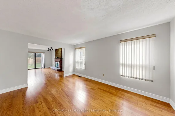 92 Erickson Drive — photo 2