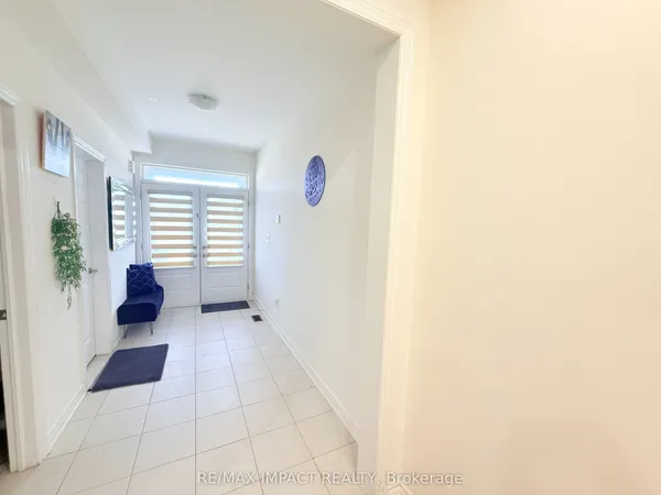 1318 Apollo Street — photo 2