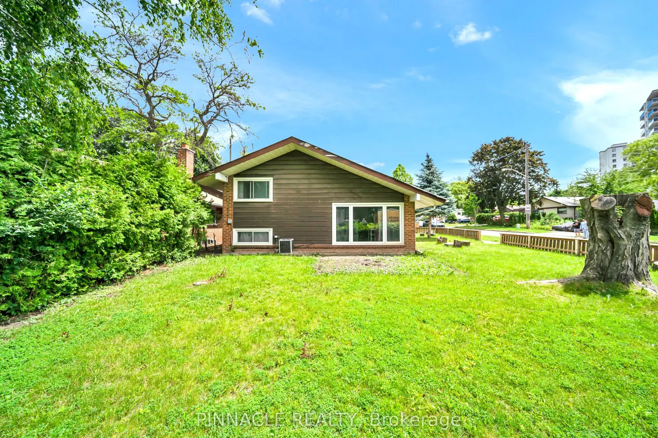 2 Ladysbridge Drive — photo 3