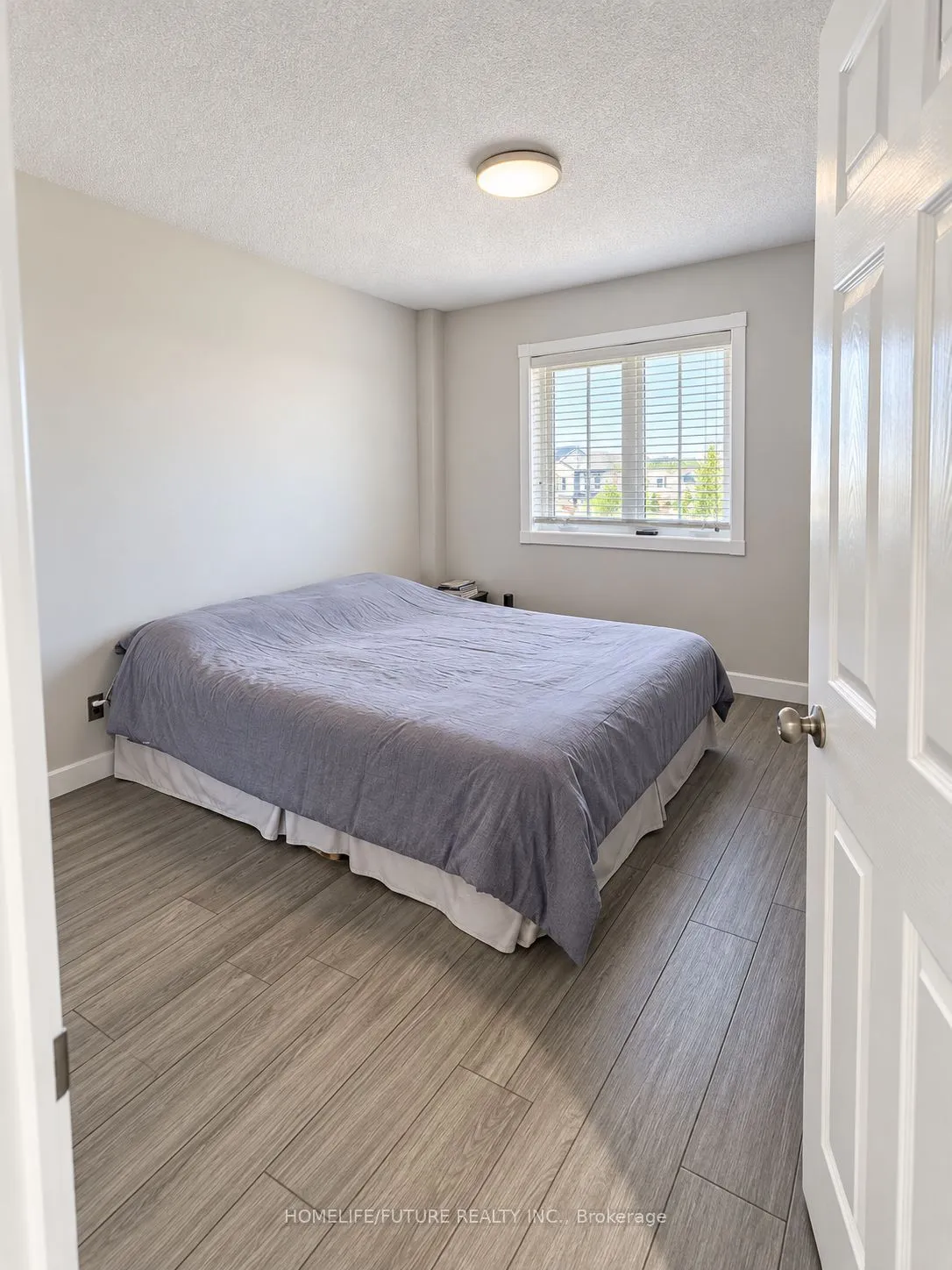 98 Guildwood Drive — photo 21