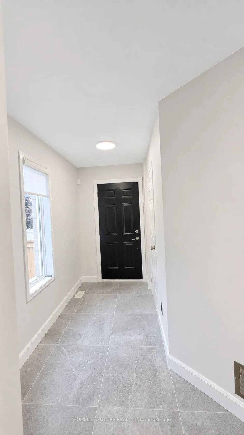 98 Guildwood Drive — photo 3